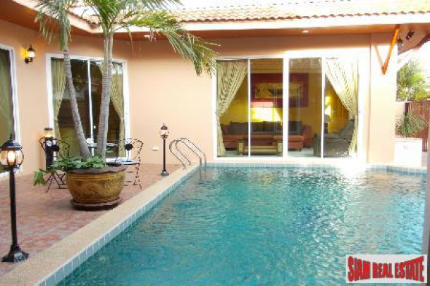 Hight Standard House with Private Pool with Long Term Tennant-3