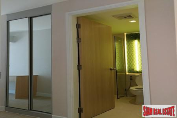 1 Bedroom Room Low Rise Luxurious Condo with 2 balconies in A Resort Atmosphere Between South Pattaya and Jomtien-14