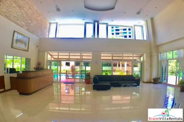 Nichatra Phutthamonth  | Contemporary Three Bedroom Home with Pool in Bangkok-13
