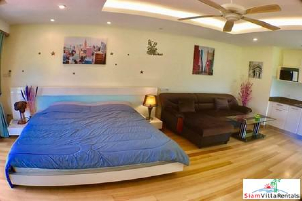 Big Studio Unit near Cosy Beach with Free Cable TV and Internet for Rent in Pratumnak Hills-7