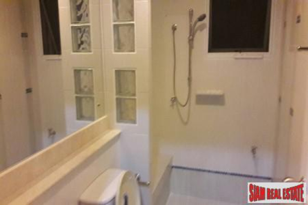 Villa Rachatewi | Modern and Efficient 38th Floor Studio Apartment for Rent in Ratachatewi-16