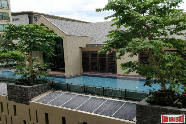 Condolette Dwell Sukhumvit 26 | New and Modern Two Bedroom Condo For Sale Near the BTS Phrom Phong - 22.5% Discount!-1