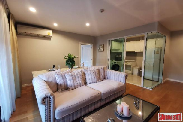 City Views from this Modern and Fully Furnished One Bedroom in Phra Khanong, Bangkok-20