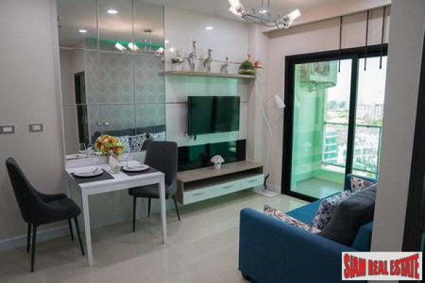 New Luxury High Rise Condo - A Minute from Pattaya Beach for Long Term Rent-10