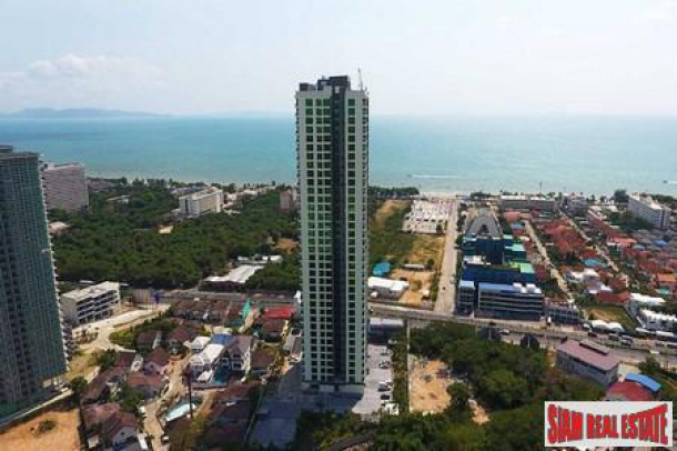 Luxury High Rise Condo - A Minute from Pattaya Beach ( 50% vendor financing with no interest over3 years )-2