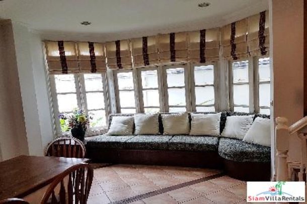 Large and Comfortable Three Bedroom in a Great Location of Khlong Toei, Bangkok-17