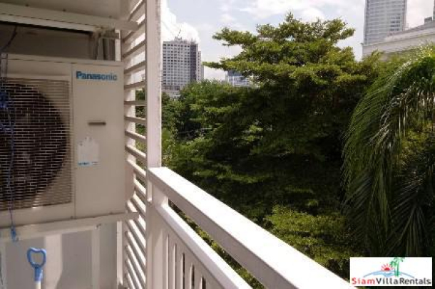 Modern and Convenient One Bedroom Condo for Rent in Khlong Toei, Bangkok-8