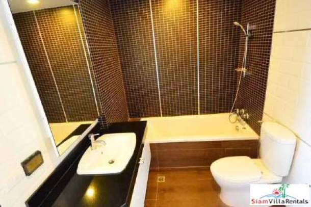 Large and Comfortable Three Bedroom in a Great Location of Khlong Toei, Bangkok-6