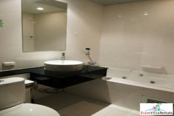 Sukhumvit City Resort | Centrally Located Two Bedroom for Rent in Nana-4