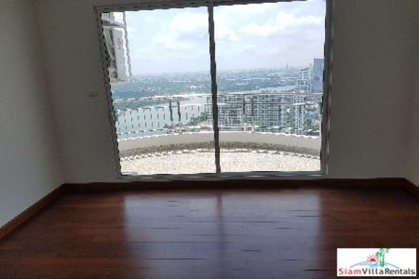 Supalai Prima Riva | Luxurious and Very Spacious Four Bedroom with Fantastic Chao Phaya River Views in Chong Nonsi-14