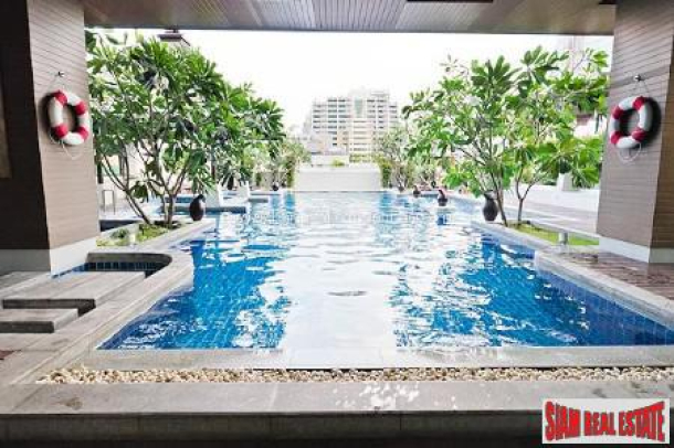 Prime 11  | Pool Views, Desirable Area from this  Modern Two Bedroom, Sukhumvit Soi 11-4