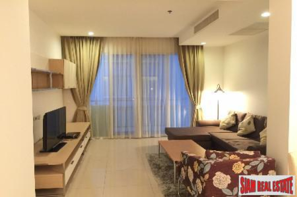 Prime 11 | Contemporary Two Bedroom Condo with Pool Views for Rent in Nana-7