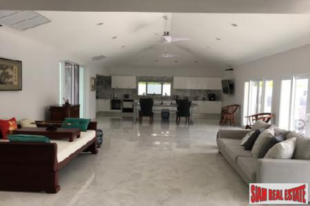 Inside the Gates of Loch Palm Golf Course a Three Bedroom Pool Villa for Sale, Kathu, Phuket-14