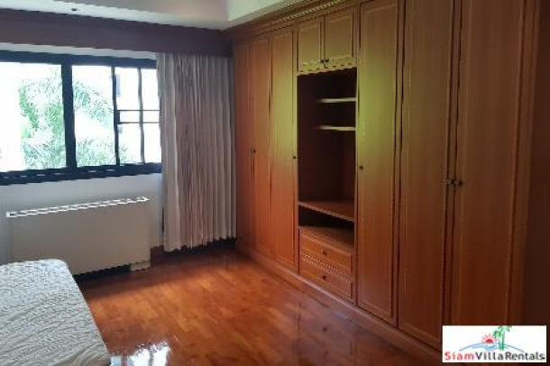 Insaf Court Sukhumvit 13 | Extra Large Two Bedroom Condo Conveniently Located Near BTS Nana-9