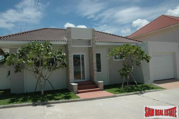 Stunning Detached Pool Villa for Sale in Huay Yai-2