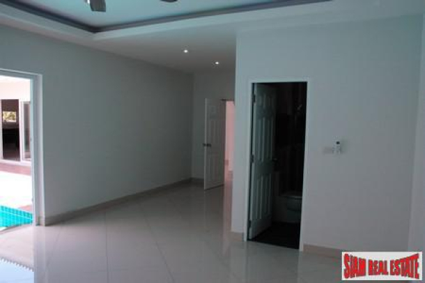 Large 2 BRs 108sq.m. in The Heart of Pattaya City near to beach and malls - Long Term Rental - Pattaya-8