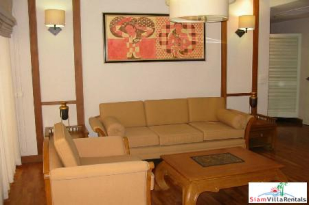 Langsuan Ville | Extra Large One Bedroom for Rent in Lumphini-1