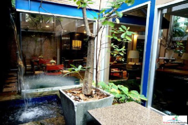 Silom Convent Garden | Pleasant and Comfortable Studio Apartment for Rent-2