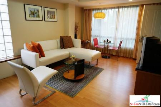 Silom Convent Garden | Large Contemporary One Bedroom Available Now for Rent-1