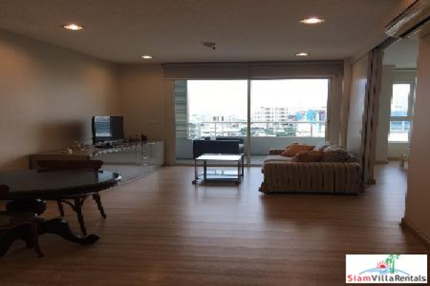 One bedroom with River and City Views in Krung Thonburi, Bangkok-4