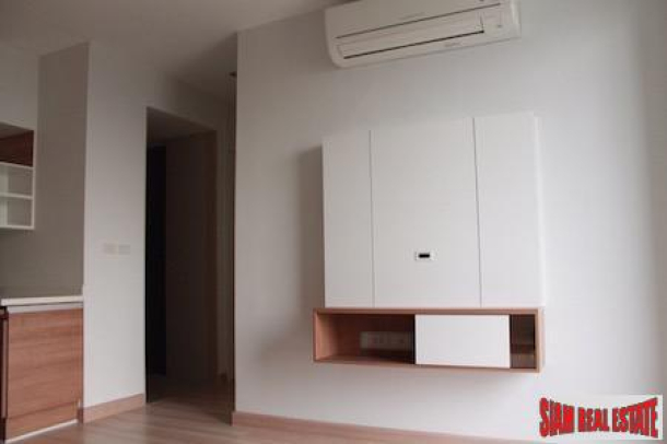 The Hotel Condominium | Modern & Clean Two Bedroom Next to MRT Bang Krasor in Nonthaburi - New Purple Line MRT-10