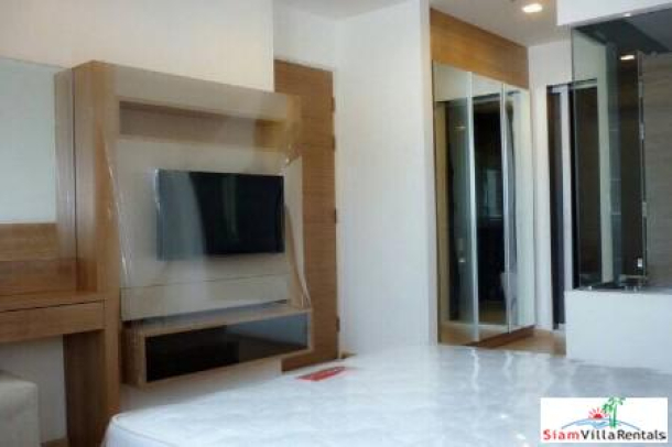 Rhythm Sukhumvit  50 | Quiet, Efficient and Comfortable Living in this One Bedroom in Phra Khanong-4