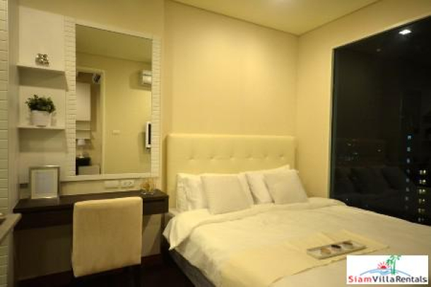 Ivy Thonglor | Contemporary Living & High Floor in this One Bedroom Condo for Rent-10