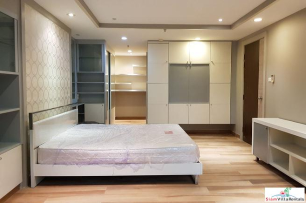 The Trendy Condominium  | Contemporary, Unique and Comfortable Two Bedroom for Rent in Nana-13