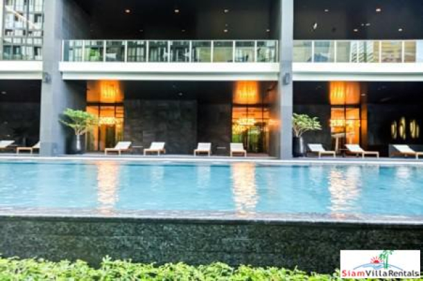 Noble Ploenchit | Luxurious Living in this Three Bedroom with City Views, Lumphini-11