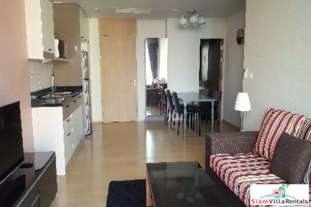 Noble ReD | Convenient, Comfortable and Large Two Bedroom Condo for Rent in Ari-1
