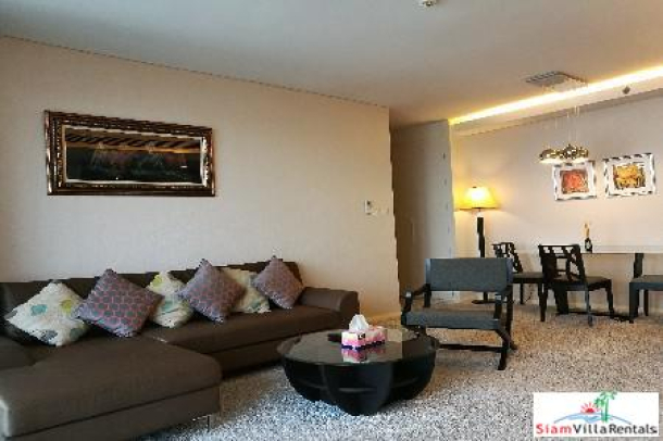 Mode Sukhumvit 61 | Convenient and Fashionable Two Bedroom for Rent in Ekkamai-16