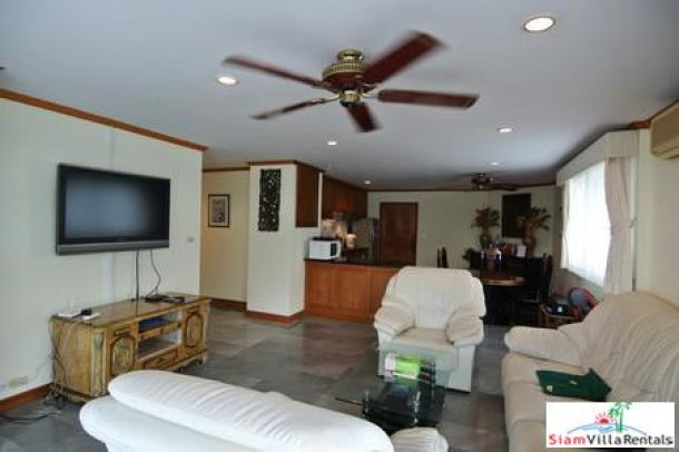 Fantastic Large 3 Bedrooms Apartment for Rent next to Jomtien Beach-10
