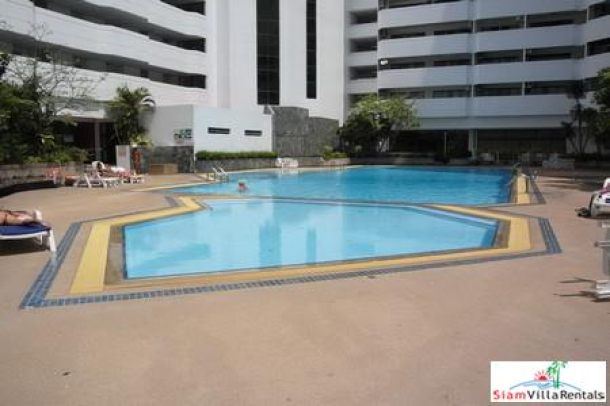 Fantastic Large 3 Bedrooms Apartment for Rent next to Jomtien Beach-18