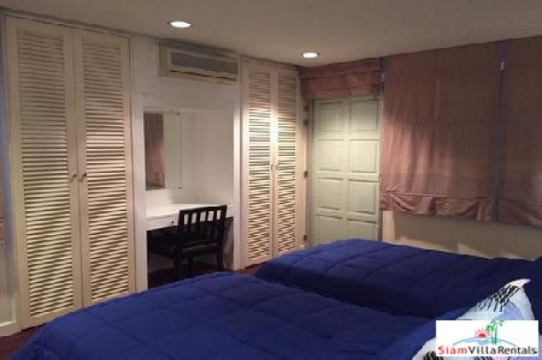 Siri  Wireless Apartment | City Living and a Garden Setting in this Two Bedroom Lumphini Apartment for Rent-3