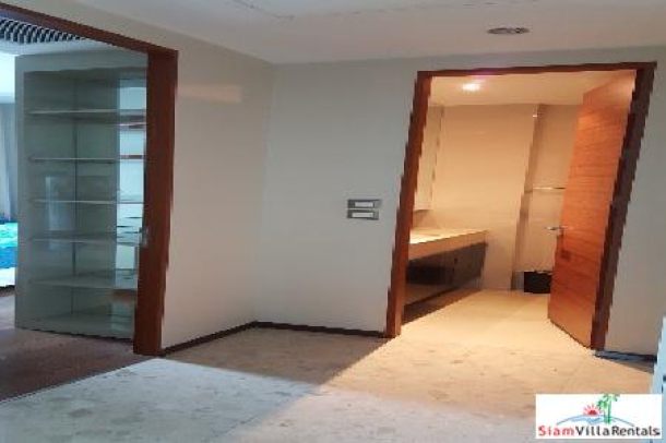 The Address Sukhumvit 28 | Modern Two Bedroom with City Views in Prime Phrom Phong Location-3