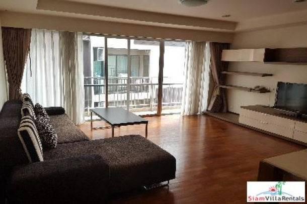 Baan Sukhumvit 14 | Modern and Spacious Three Bedroom Condo For Rent in Asok-5