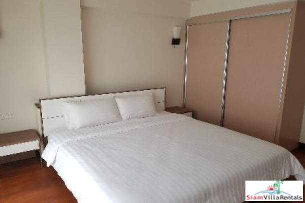 Baan Sukhumvit 14 | Modern and Spacious Three Bedroom Condo For Rent in Asok-9