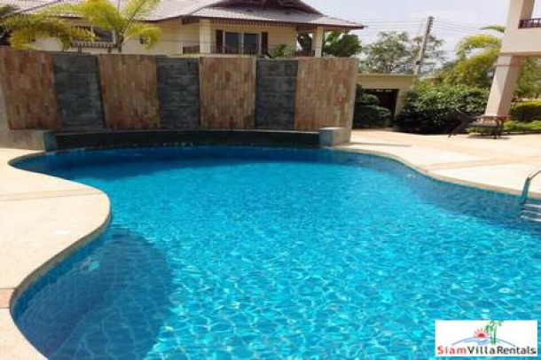 Pool Villa in a Beautifully landscaped village Only a short drive to Jomtien Pattaya-2