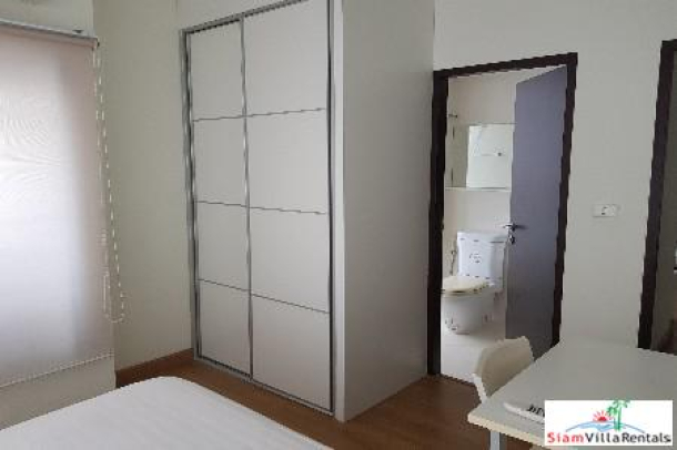 The Address 42 | Cheerful Furnished Two Bedroom Condo for Rent in Phra Khanong-2
