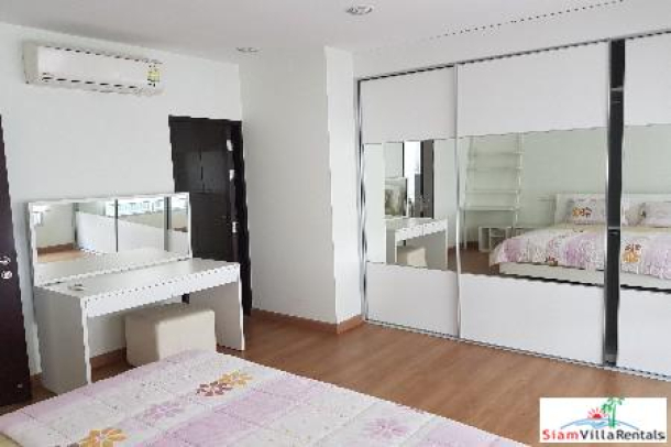 The Address 42 | Cheerful Furnished Two Bedroom Condo for Rent in Phra Khanong-6