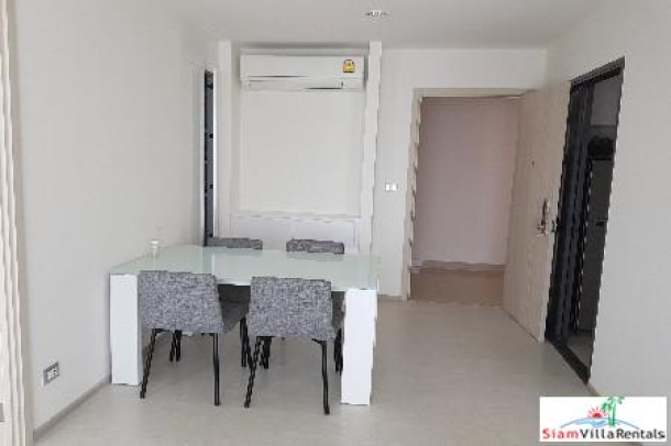 Rhythm 42 | Enjoy the Views from this Two Bedroom, Two Bath Condo in Phra Khanong-12