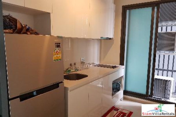 Rhythm 42 | Enjoy the Views from this Two Bedroom, Two Bath Condo in Phra Khanong-3