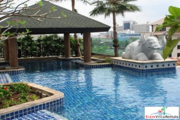 Baan Sathorn Chaophraya | River Views from Every Room of this One Bedroom in Krung Thonburi-2