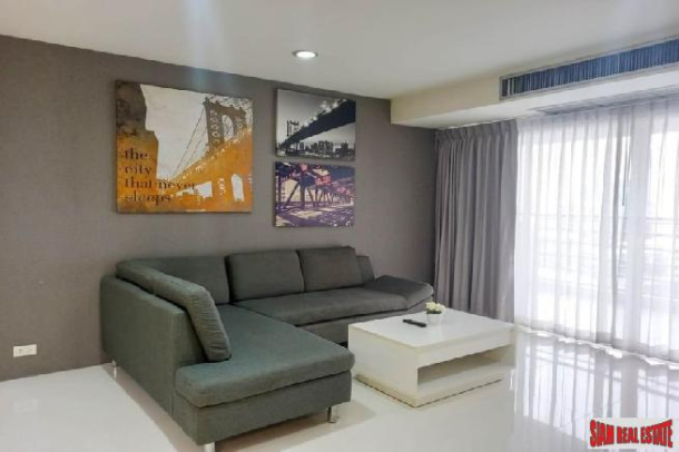 Waterford Diamond | Large Three Bedroom Contemporary Condo for Rent Near BTS Phrom Phong-16