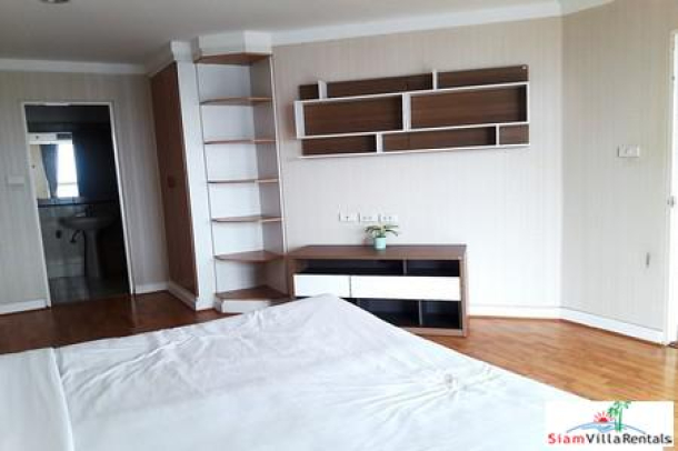 Waterford Diamond | Modern Two Bedroom Condo for Rent Near BTS Phrom Phong-7