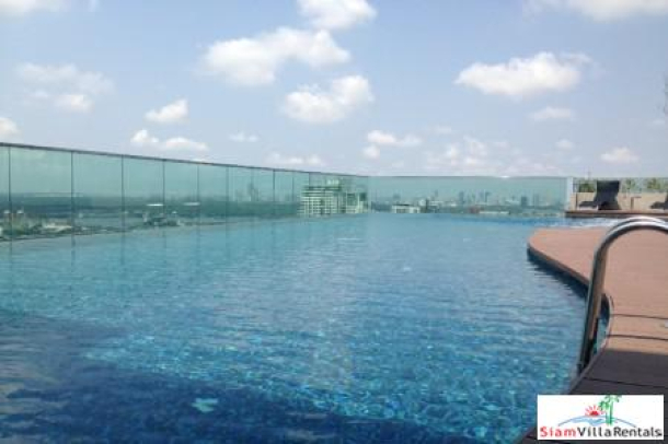 Rhythm 44/1 | North, East and South River Views from this Two Bedroom Condo in Phra Khanong-1