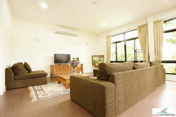 Peaceful and Beautiful Four Bedroom near BTS Thong Lo in Sukhumvit area , Bangkok. Pets-friendly.-5