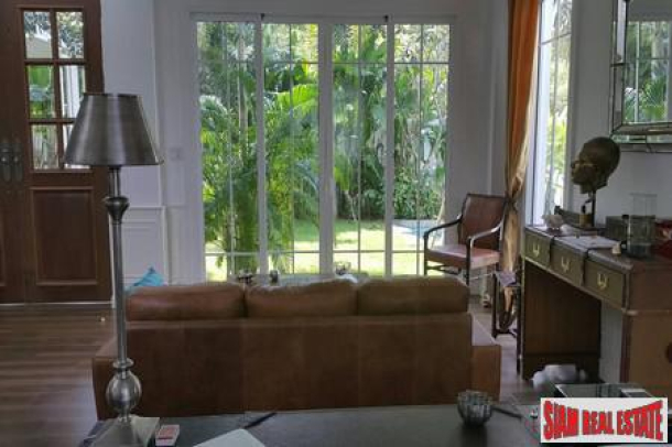 New Luxury Single Home with Three Large Bedrooms in Phra Khanong, Bangkok-3