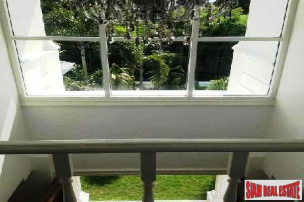New Luxury Single Home with Three Large Bedrooms in Phra Khanong, Bangkok-5