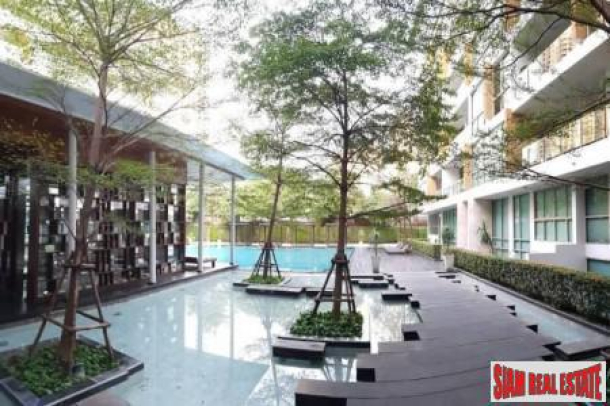 Ficus Lane Condo | Super Deluxe Three Bedroom Condo with Pool View in Phra Khanong-18